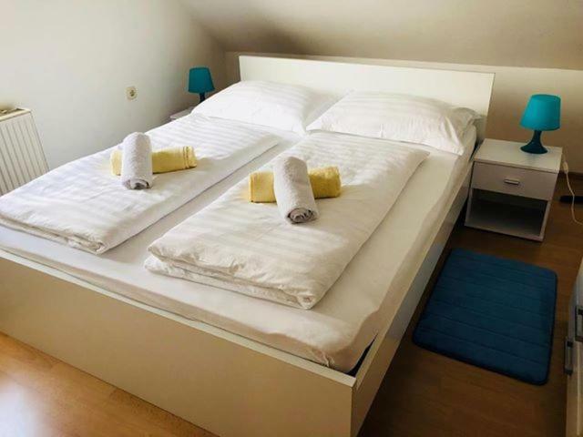Apartment Melody Иванич-Град Экстерьер фото